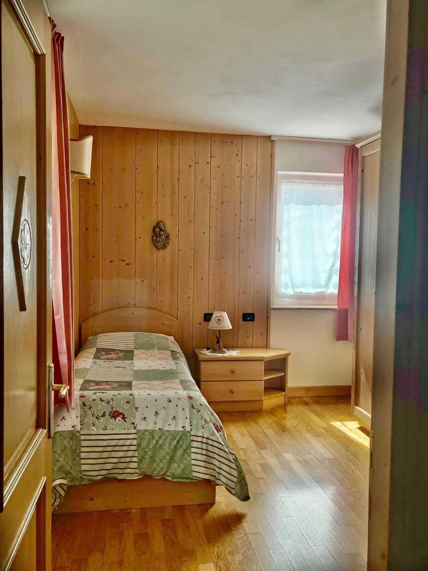 Villa Iris - La Prima Villa Vacanze Nell'Altopiano Asiago Luaran gambar